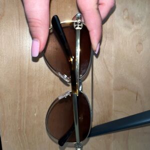 Tory Burch Polarized 62mm Aviator Sunglasses In Gold Color- like New With Case